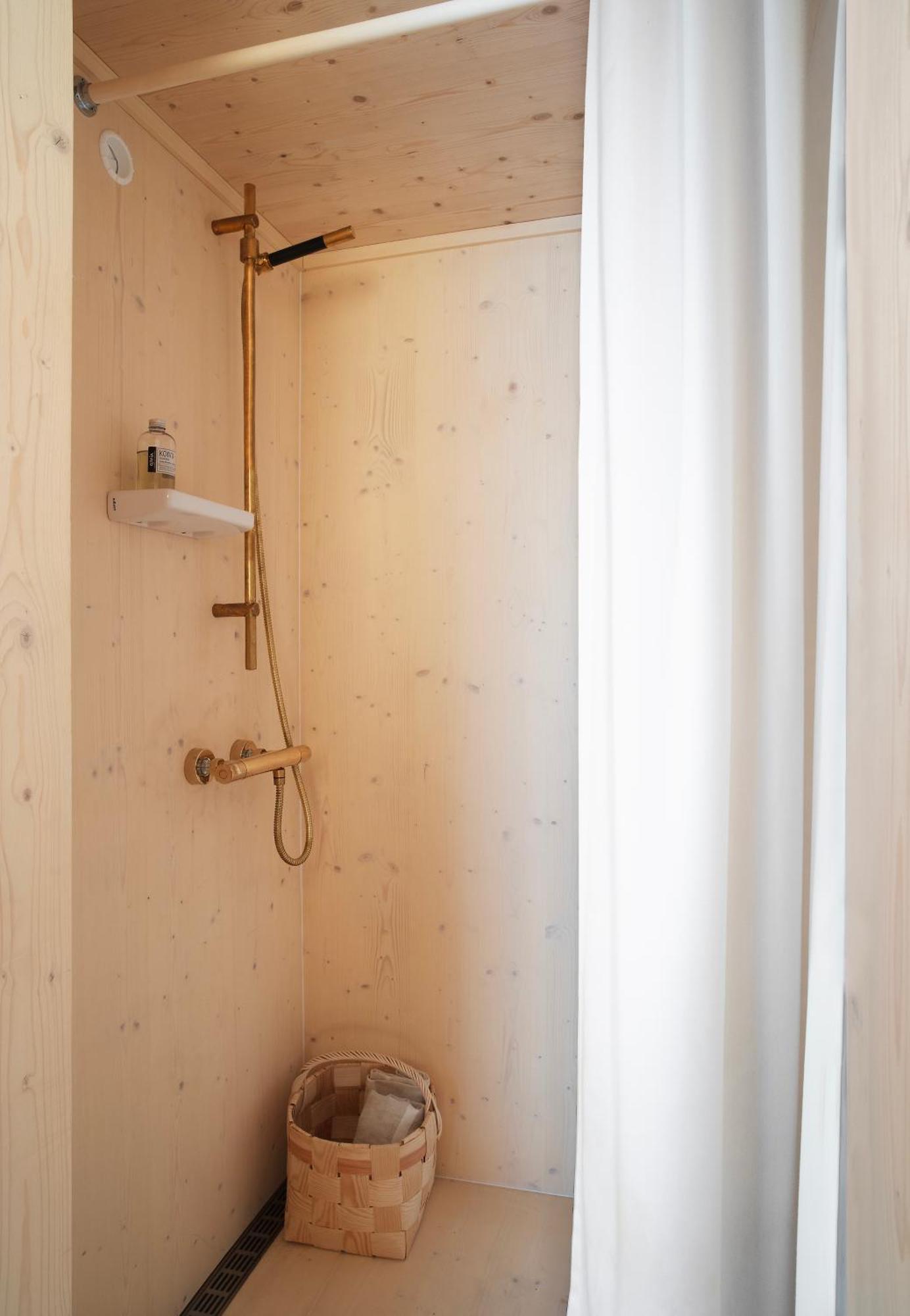 Gasthaus Majamaja Helsinki Off-Grid Retreat Exterior foto