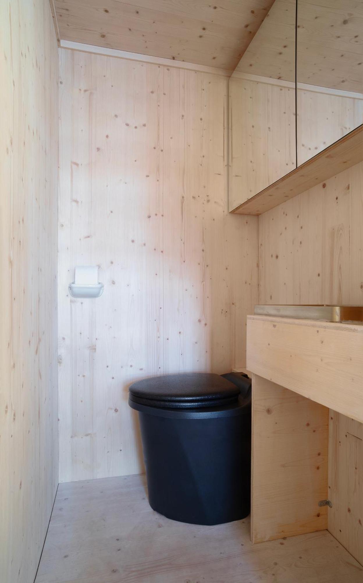 Gasthaus Majamaja Helsinki Off-Grid Retreat Exterior foto